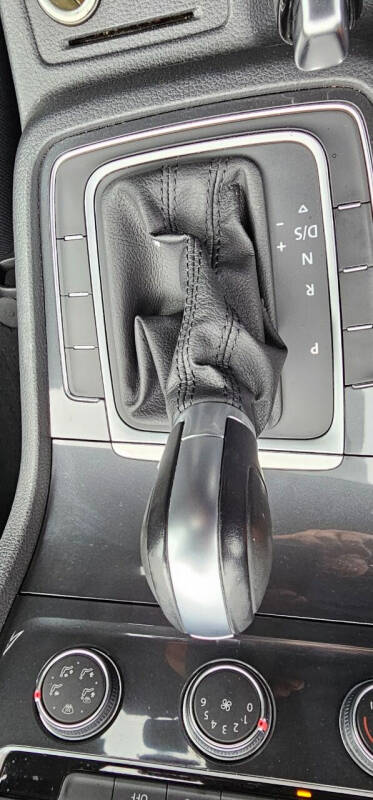 2018 Volkswagen Golf TSI S