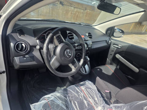 2011 Mazda MAZDA2 Touring