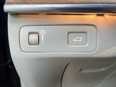 2016 Volvo XC90 T6 Inscription