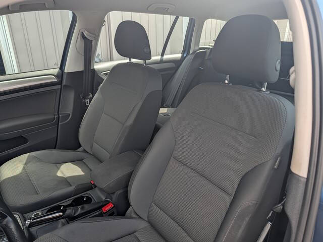 2016 Volkswagen Golf SportWagen
