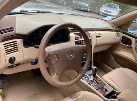 2001 Mercedes-Benz E-Class E 320