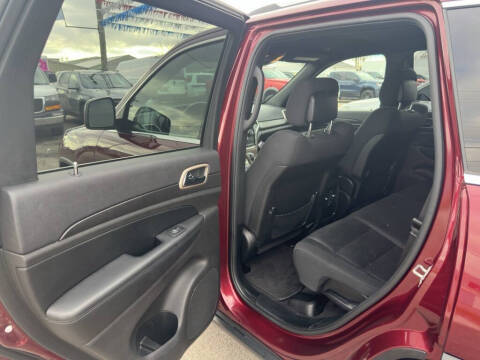 2017 Jeep Grand Cherokee Laredo