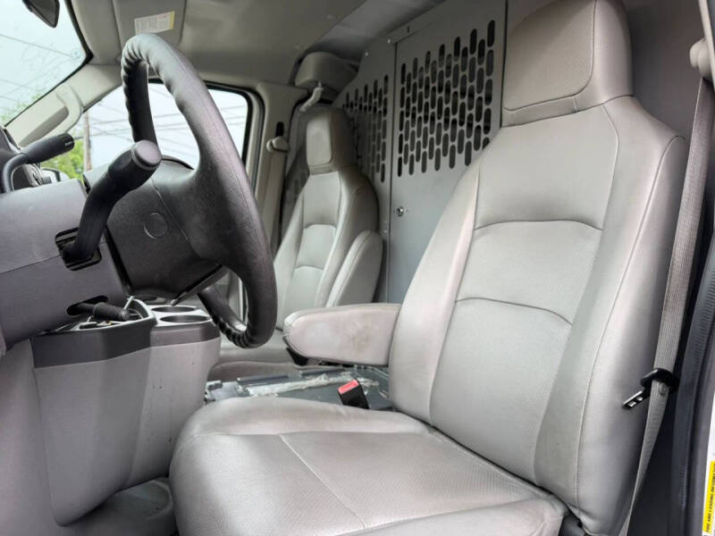 2014 Ford E-Series E-150