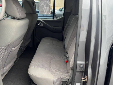 2016 Nissan Frontier SV