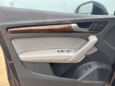 2019 Audi Q5 quattro Premium Plus 45 TFSI