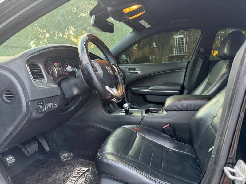 2013 Dodge Charger SXT