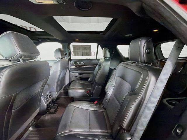 2017 Ford Explorer Platinum