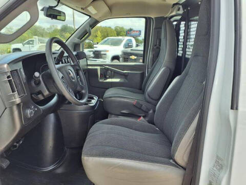 2024 GMC Savana 2500