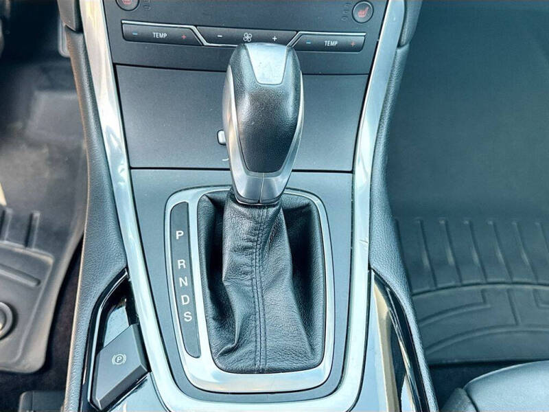 2017 Ford Edge Titanium