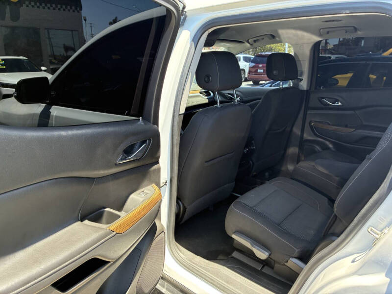 2021 GMC Acadia SLE