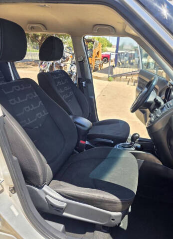 2012 Kia Soul +