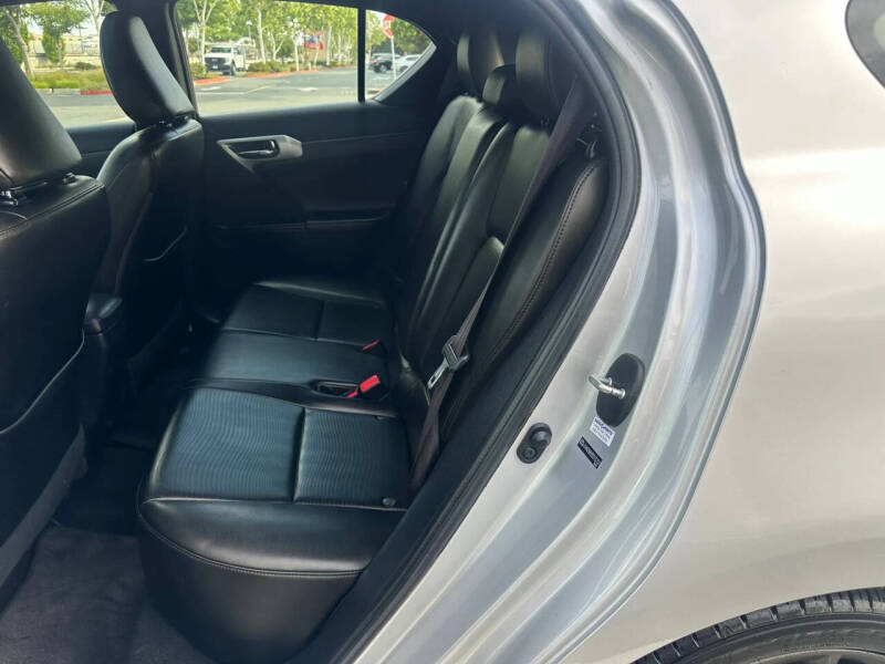 2013 Lexus CT 200h