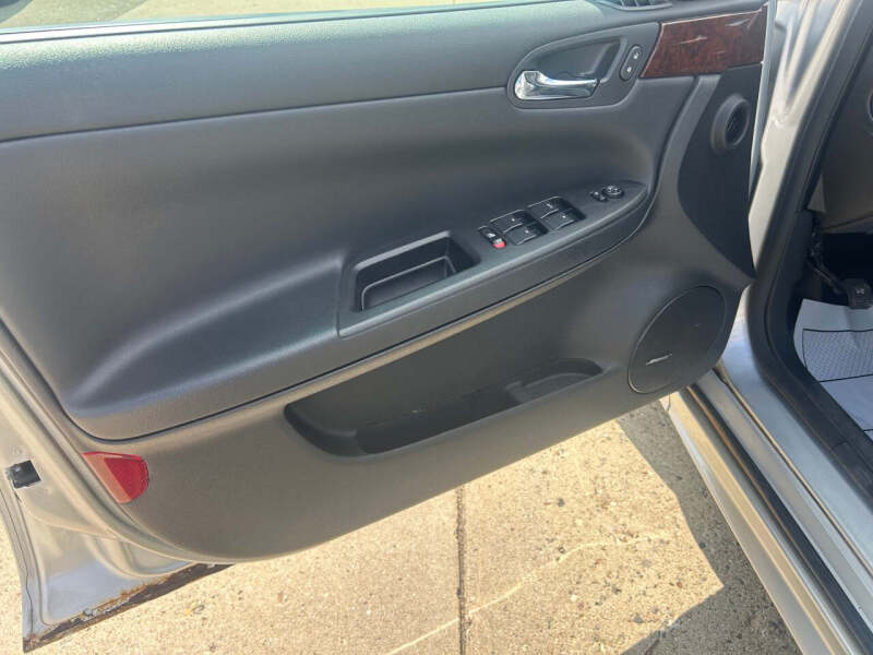 2011 Chevrolet Impala LT