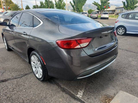 2015 Chrysler 200 Limited