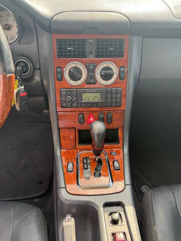 2004 Mercedes-Benz SLK SLK 320