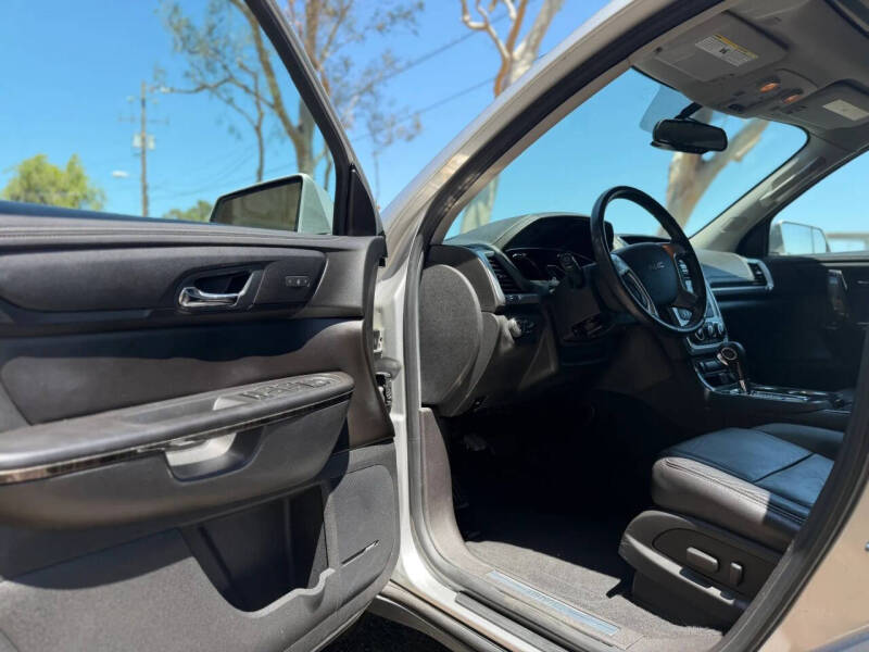2017 GMC Acadia Limited