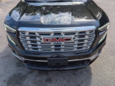 2024 GMC Acadia Denali