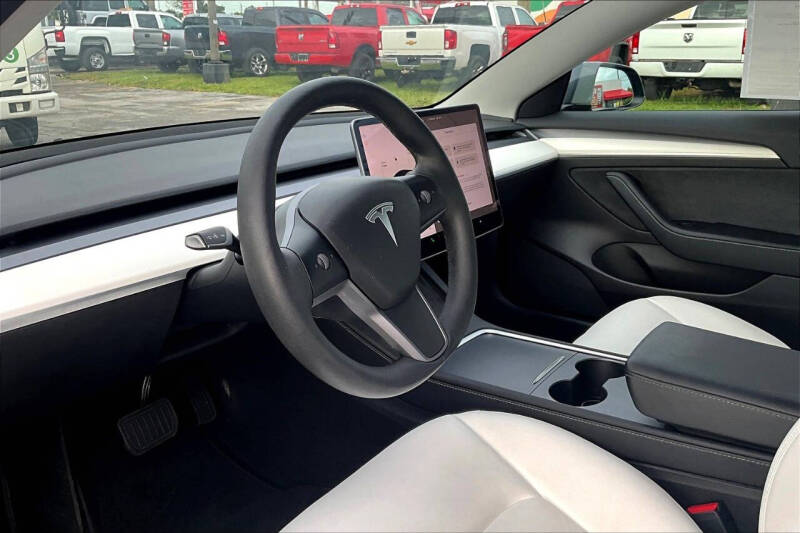 2022 Tesla Model 3 Long Range