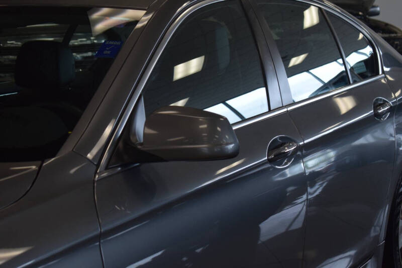 2012 BMW 5 Series 528i