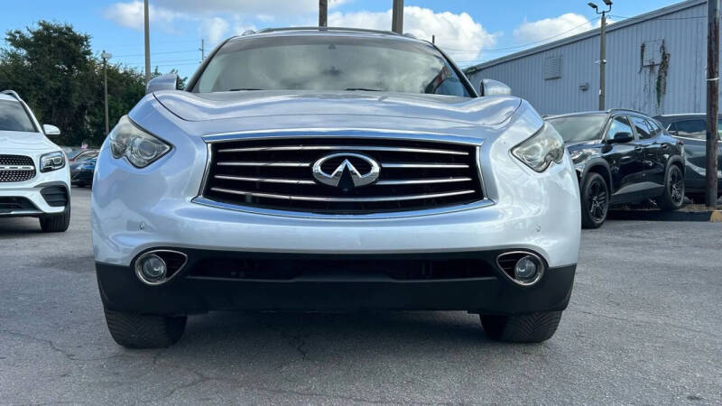2012 Infiniti FX35