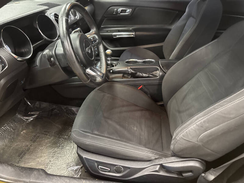 2017 Ford Mustang