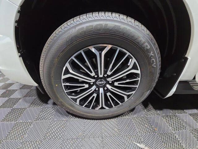 2025 Nissan Armada Platinum