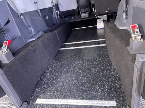 2023 Toyota Sienna LE 8-Passenger