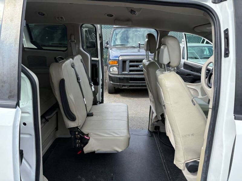 2015 Dodge Grand Caravan SE