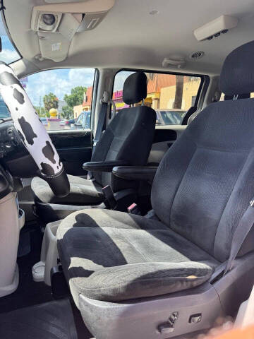 2016 Dodge Grand Caravan SE