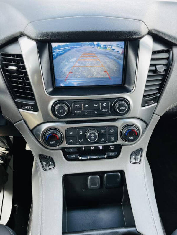 2017 Chevrolet Suburban LT