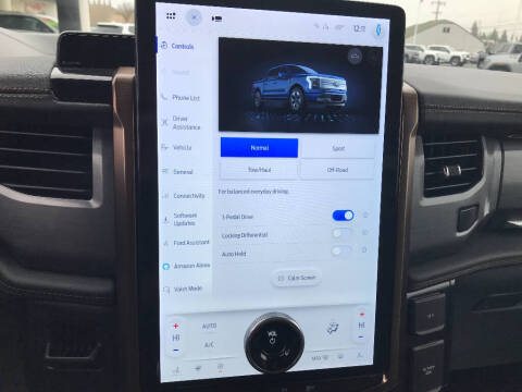 2022 Ford F-150 Lightning Lariat