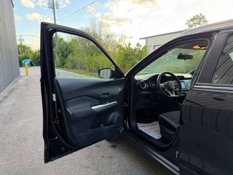 2019 Nissan Kicks SV
