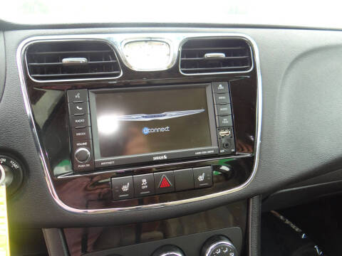 2012 Chrysler 200 Limited