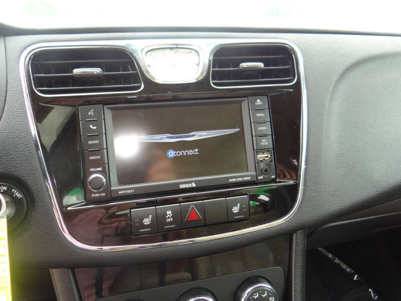 2012 Chrysler 200 Limited