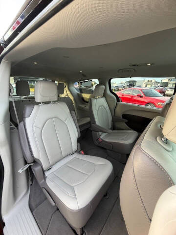 2019 Chrysler Pacifica Touring L