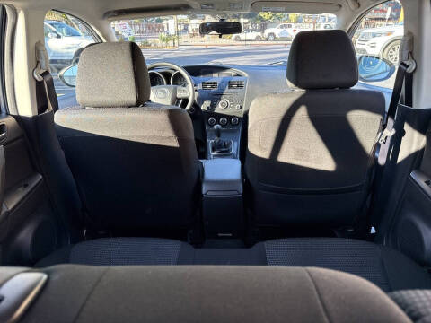 2013 Mazda MAZDA3 i Touring