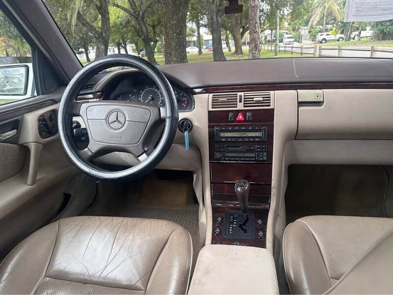 1997 Mercedes-Benz E-Class E 300D