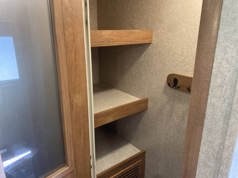 2017 Rockwood 8328BS