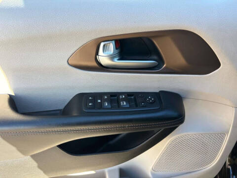 2018 Chrysler Pacifica Touring L