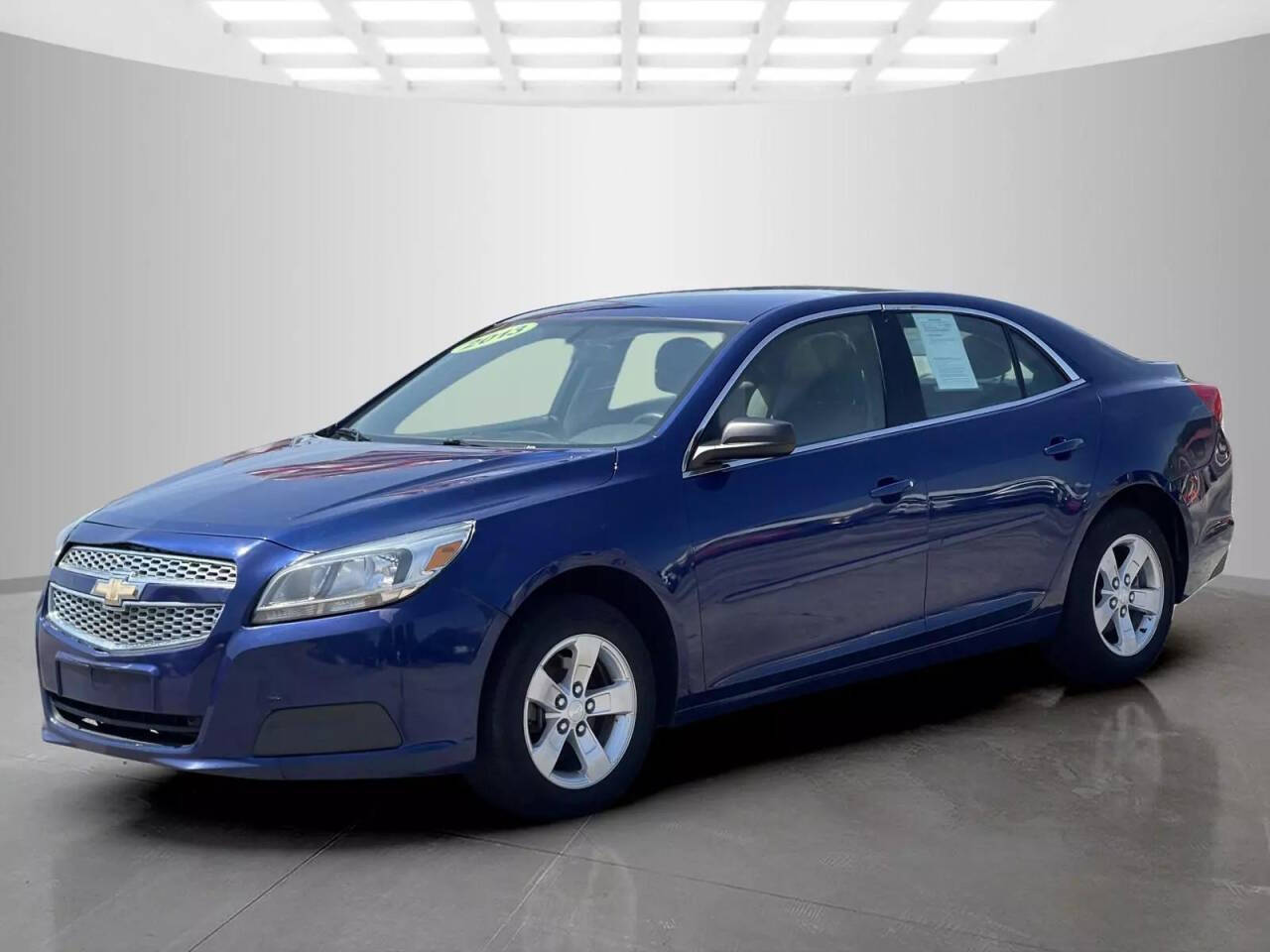 2013 Chevrolet Malibu for sale at Used Cars Toledo in Oregon, OH