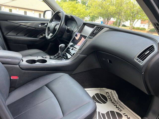 InfinitiQ5022