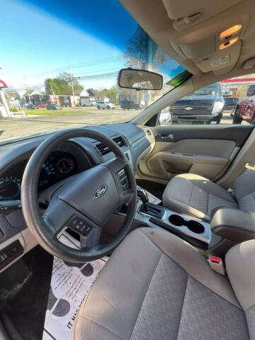 2010 Ford Fusion S