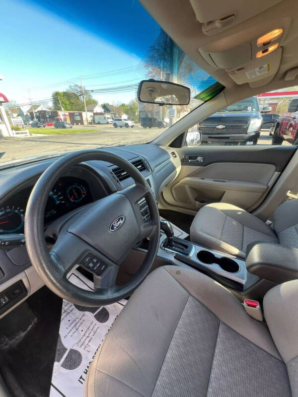 2010 Ford Fusion S
