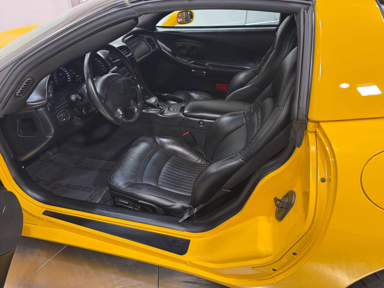 2003 Chevrolet Corvette 30