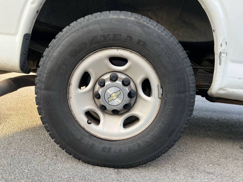 2011 Chevrolet Express LT 2500