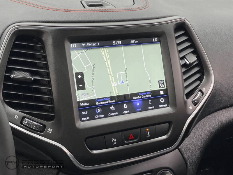 2022 Jeep Cherokee Trailhawk