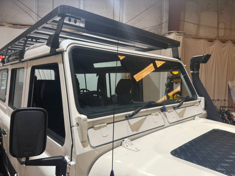 1990 Land Rover Defender