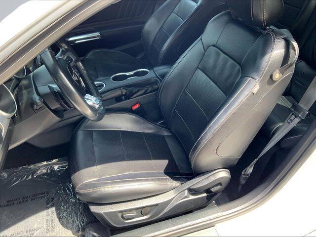 2021 Ford Mustang EcoBoost Premium