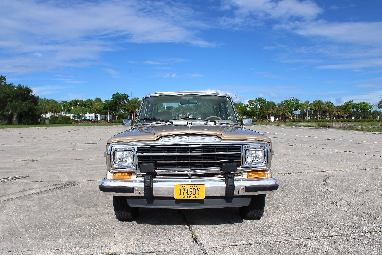 1989 Jeep Grand Wagoneer 90
