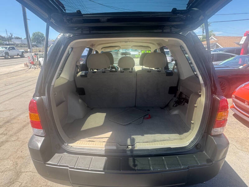 2005 Ford Escape XLT